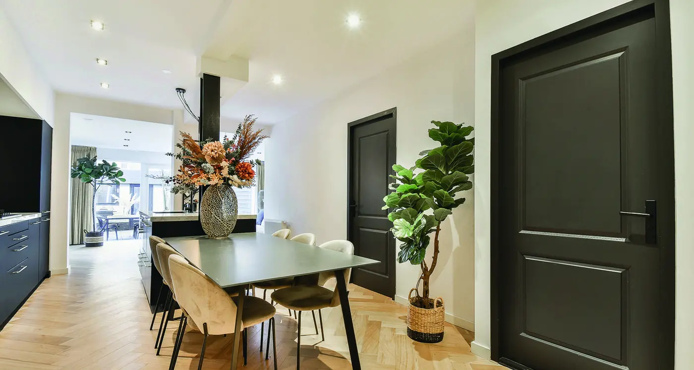 5 tips to make a door the star of your interior design