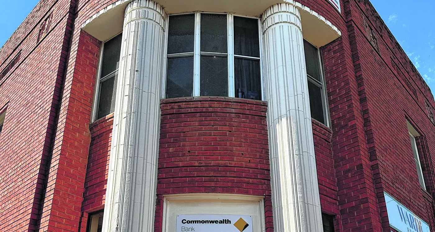 Rumours fly that the Commonwealth Bank will close at Narromine