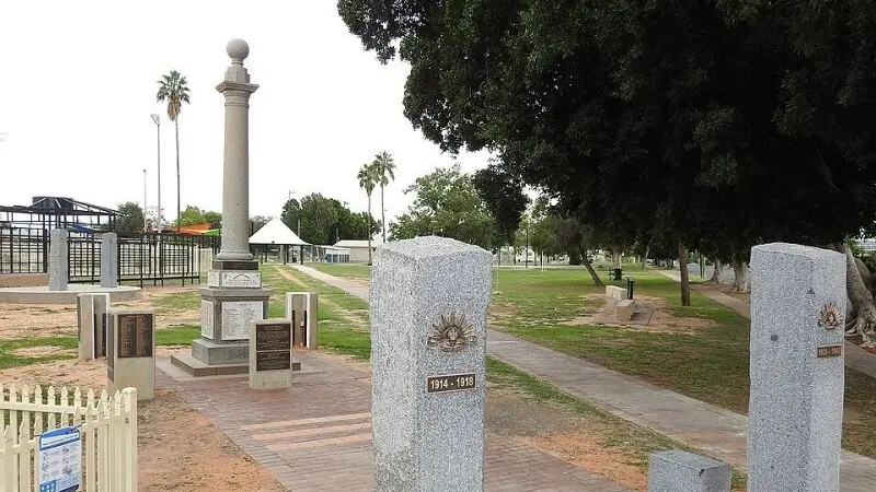 Out of storage, new money for Bourke 25-pounder, to be put back on display
