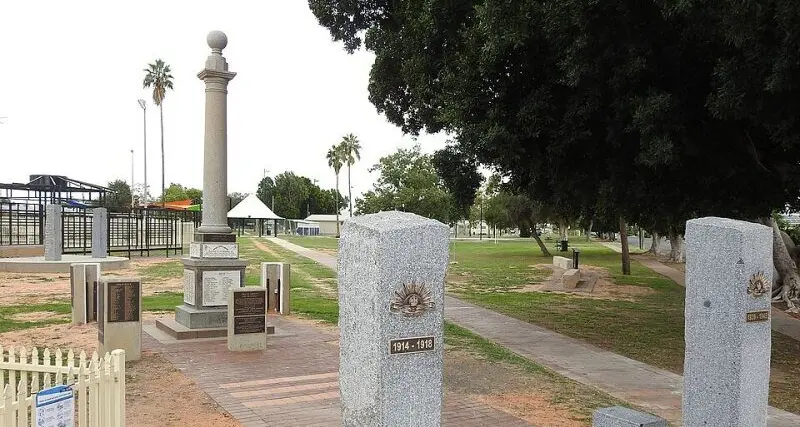 Out of storage, new money for Bourke 25-pounder, to be put back on display