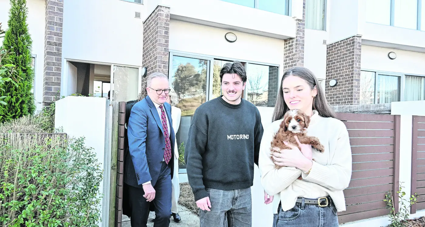 Housing bubble warning as deposit scheme fast-tracked