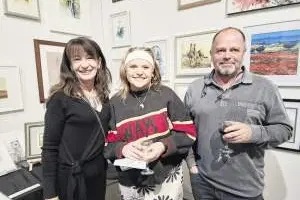 Leanne Watt (Artist), with Tabitha and Brett Glanville who were visiting from Tasmania.