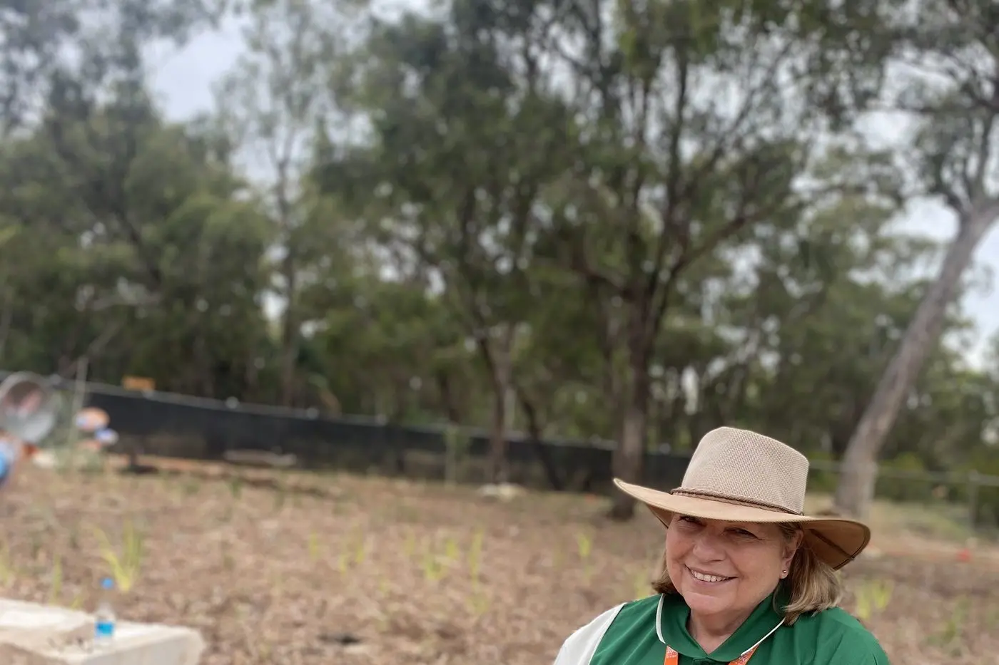 Taronga Western Plains Zoo volunteer Pauline Freeburn shares her passion for the zoo with visitors. Photo: Dubbo Photo News