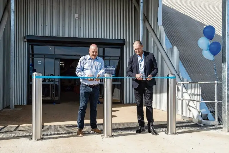 Wes Maas, CEO, Maas Group Holdings, and Stuart Astley, previous owner of Astley\\u2019s Plumbing and Hardware, officially opening the new Dubbo store. Photo: Maas Group Holdings