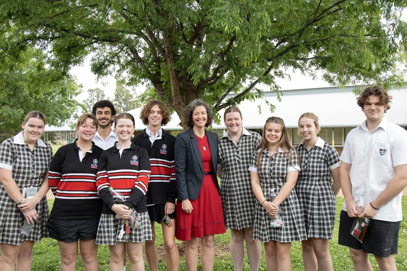 Dubbo College Year 12 English students with English Head Teacher Manti Morse. Photo: Supplied.