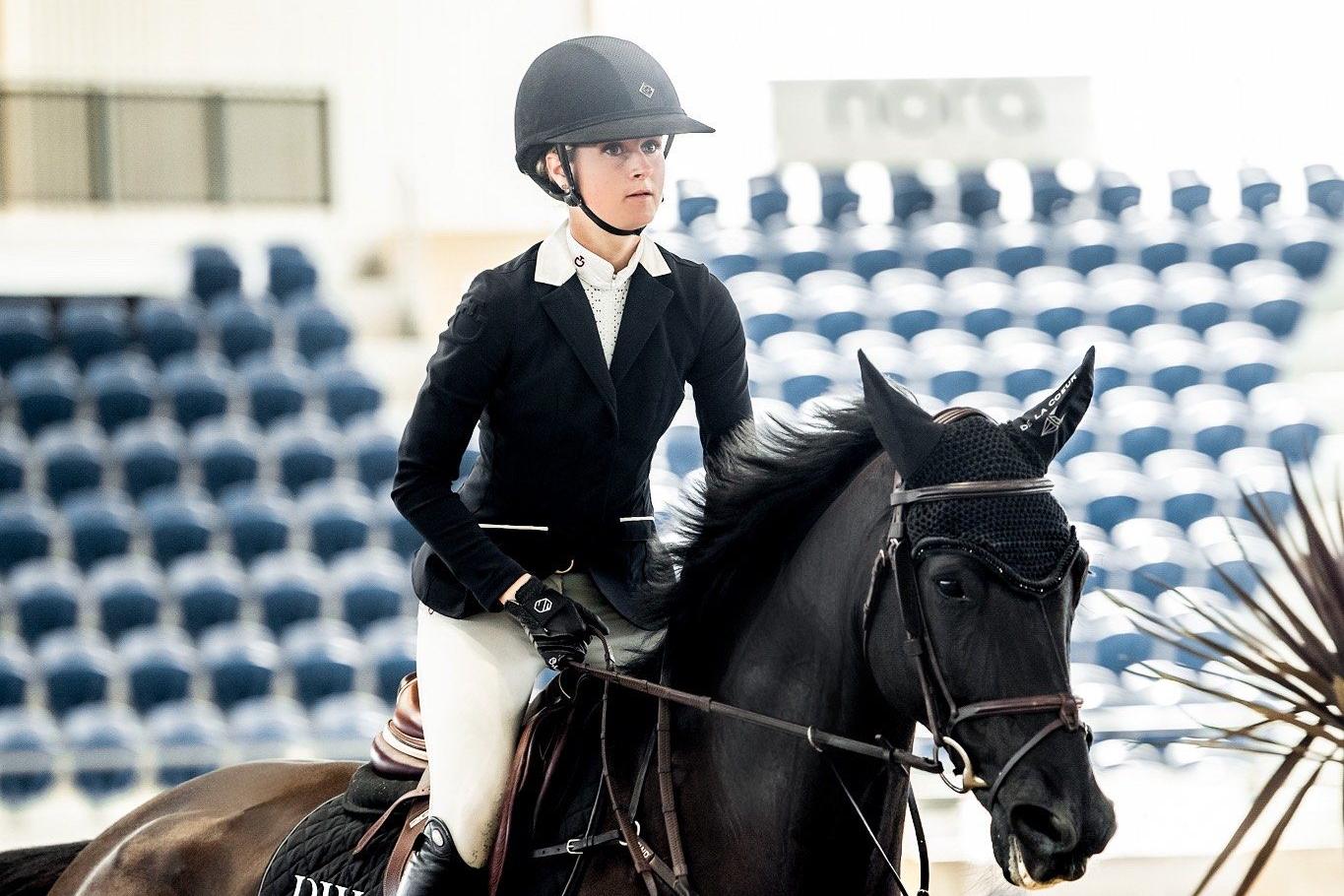 Rising equestrian star Jess lucky to be mentored by “Our Dawn”