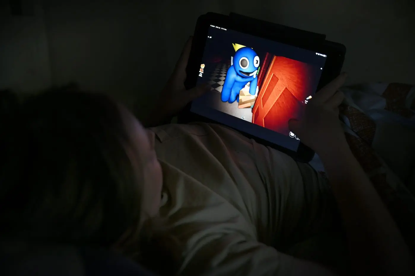 Children are most at risk when using messaging and gaming apps where adults are also online. Photo: AAP/Dean Lewins