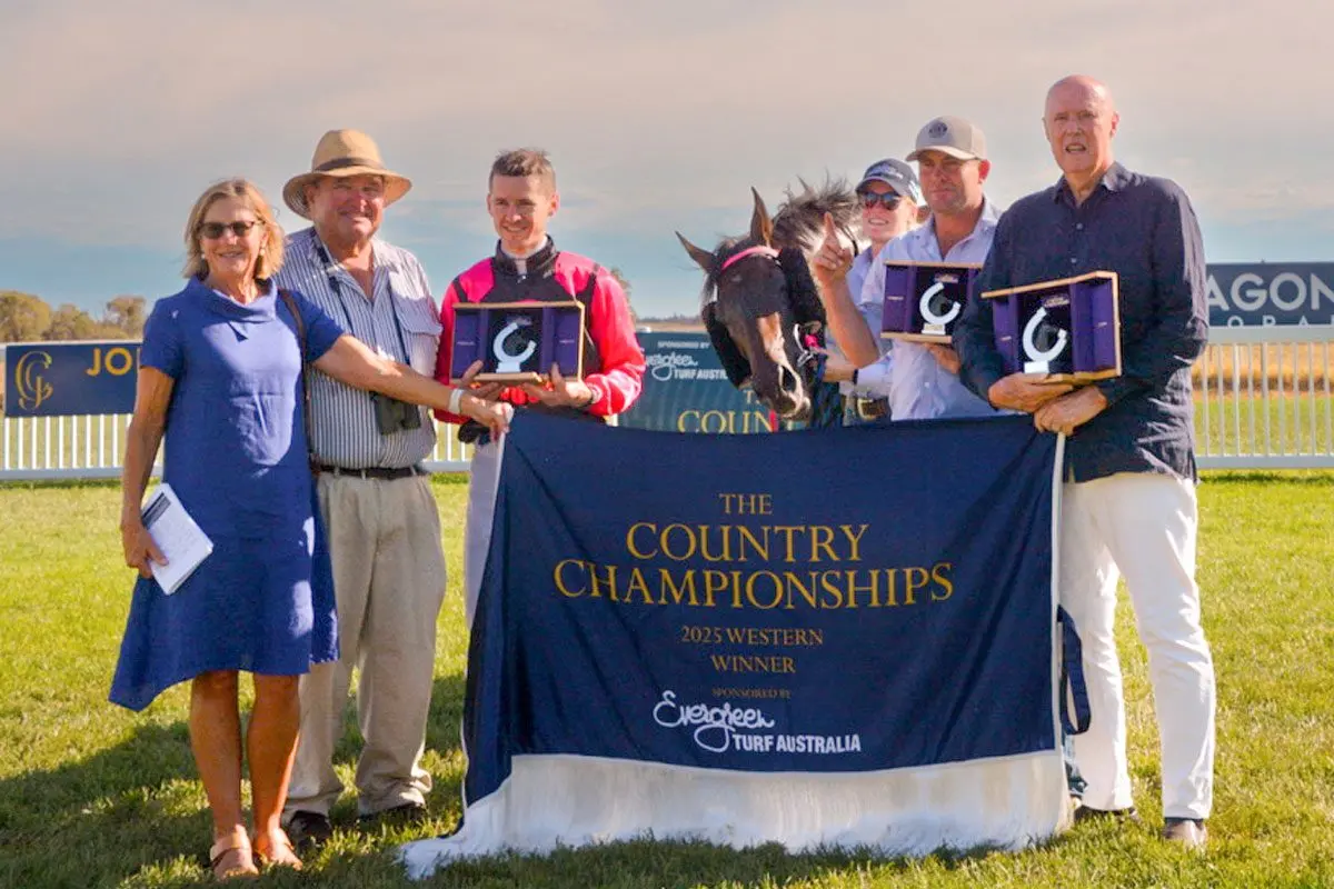 Owners Heather and David Ringland, Jockey Jason Collett, Gallant Star and strapper Brett Robb, and \\u201CSkull\\u201D! Photo: Coonamble Times