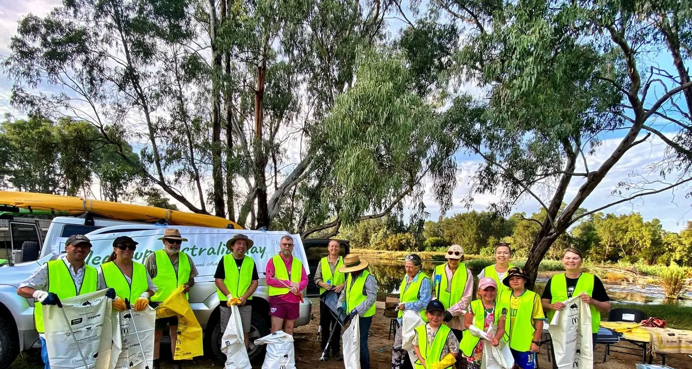 Wellington’s Clean Up Australia Day 2024 gathers a truckload of rubbish