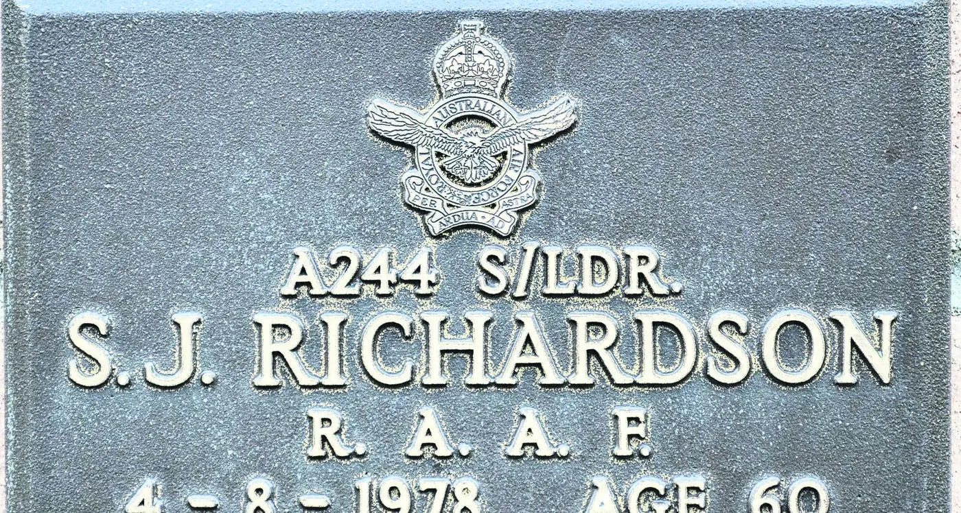 Jack Richardson: Astley Cup reporter, RAAF pilot, and Qantas aviator