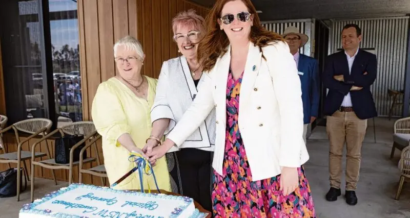 Macquarie Home Stay celebrates the new facility many communities built