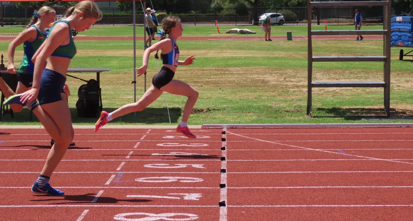 “Commitment” as 750 athletes defy the heat