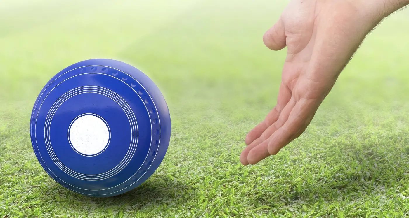 Sundee Morning Bowls: Carrying the flag