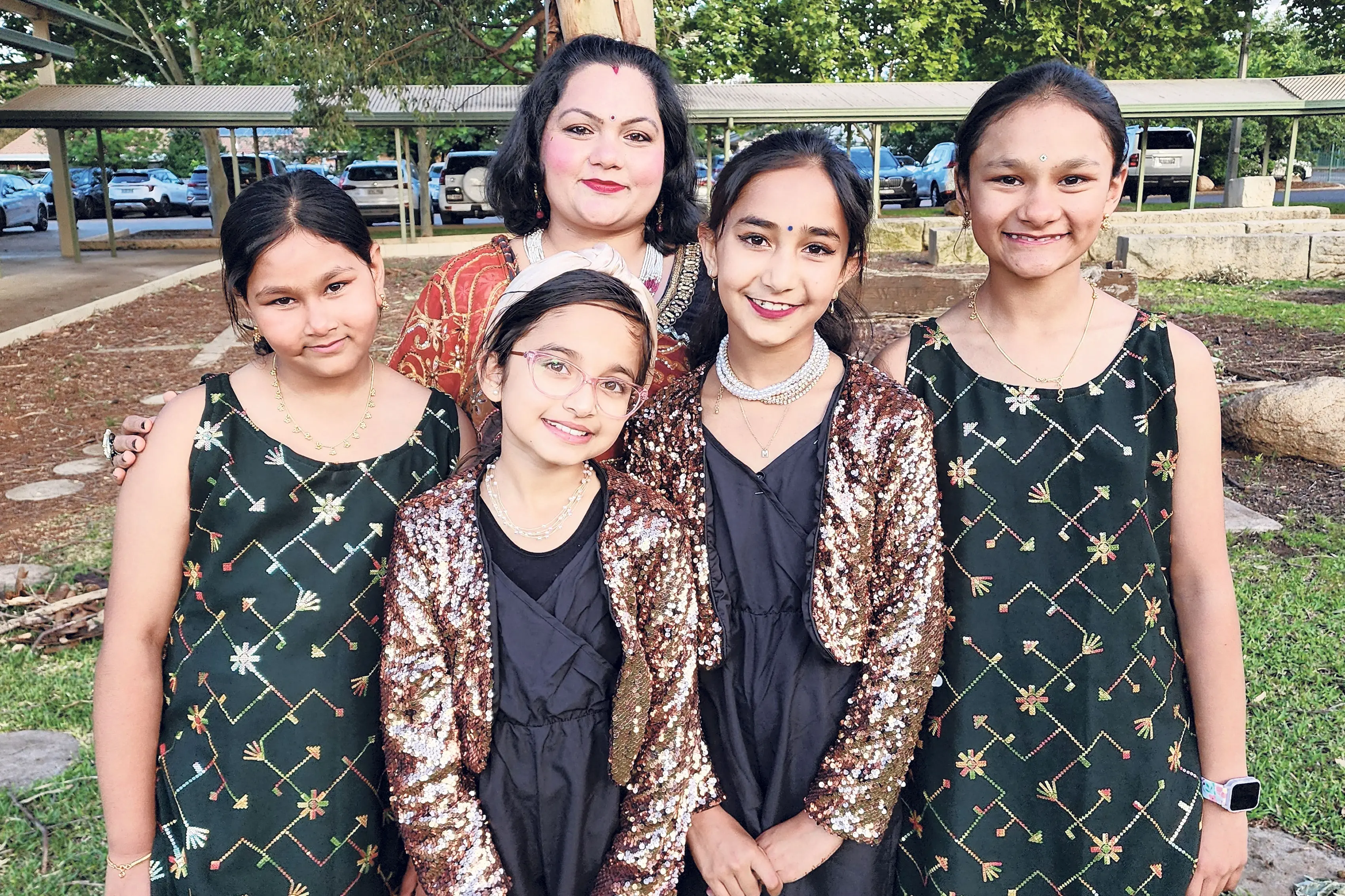 <p>Viva, Diya, Mahi, Hiya and Shweta attending Diwali 2025.</p>\\n