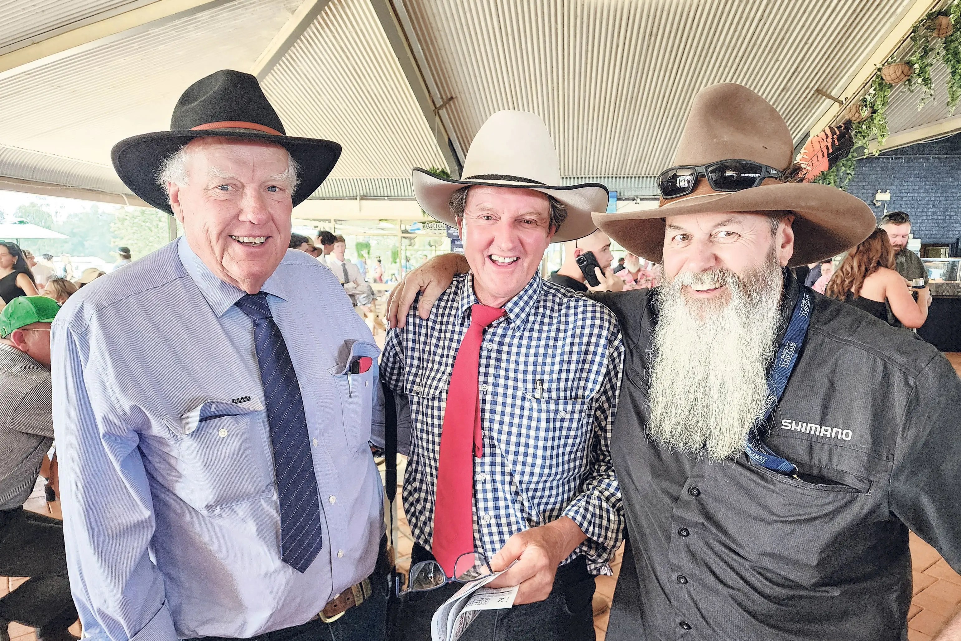 <p>David Simmons, Mark Ward and Mark Hawke at Dubbo Derby Day. Photo: Dubbo Photo News. </p>\\n
