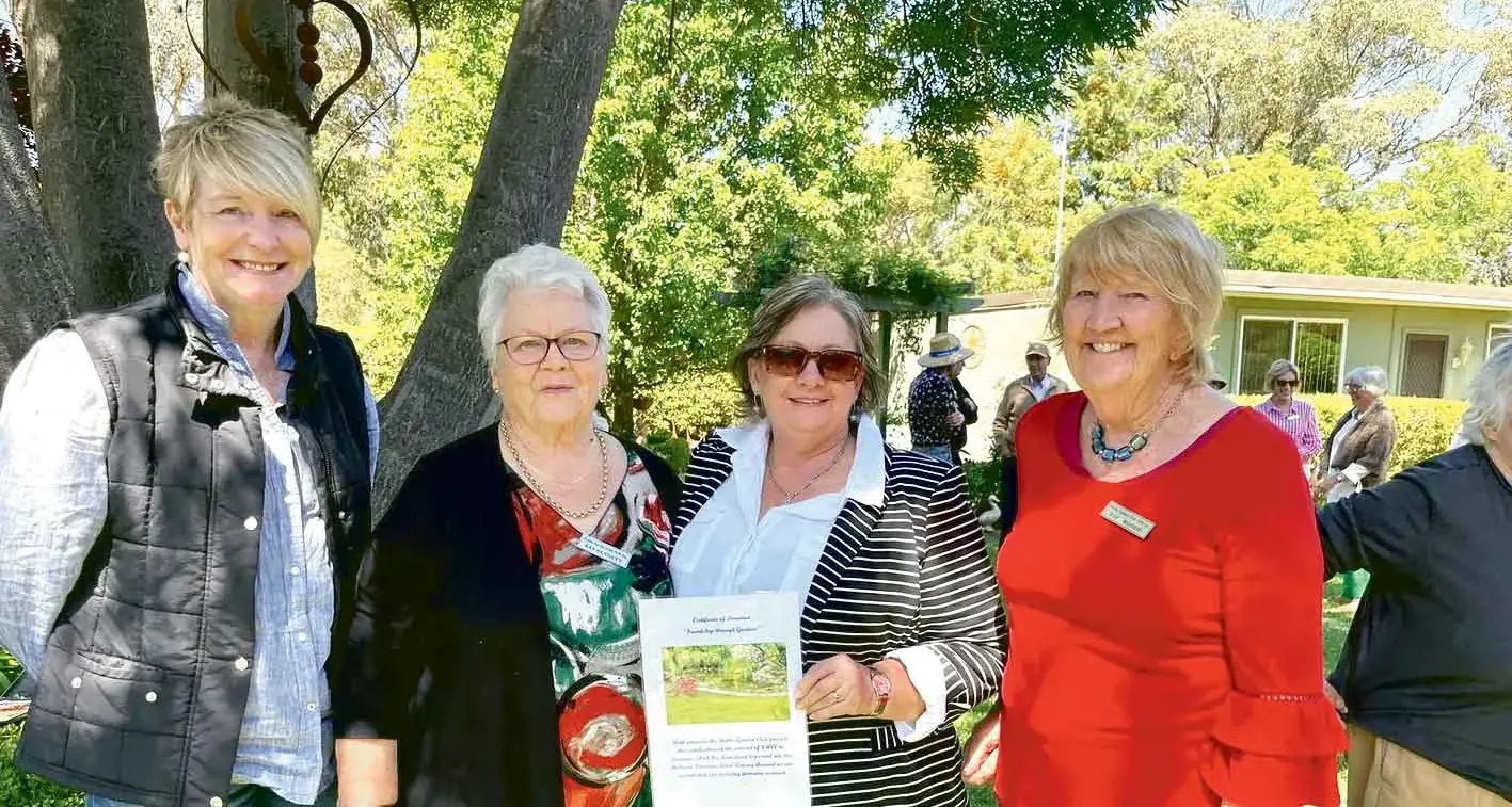 Garden Club donates proceeds to Holland Open Garden