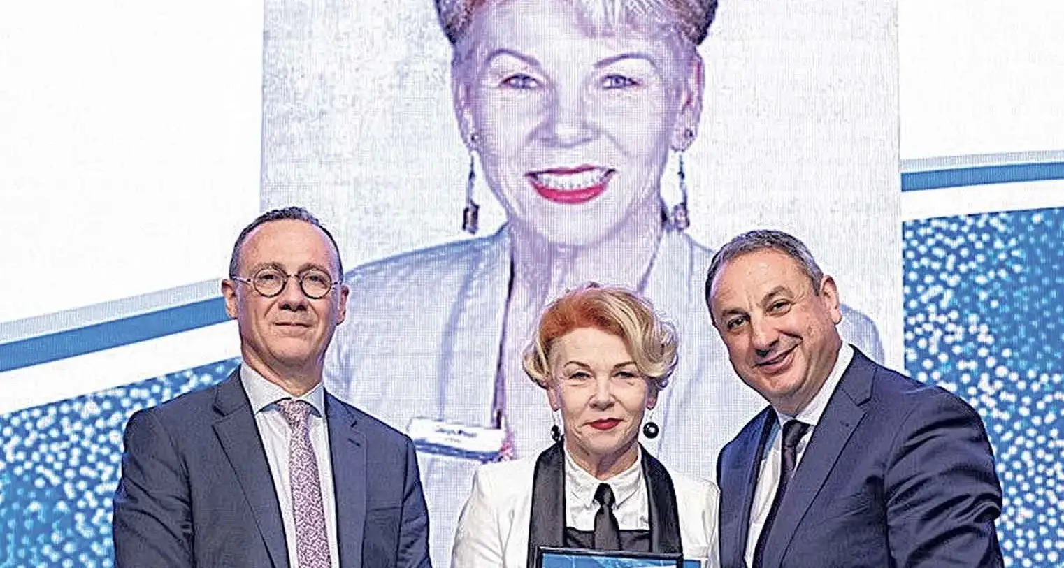 Dubbo South’s NAPLAN results head north, as Principal Allman gets a gong