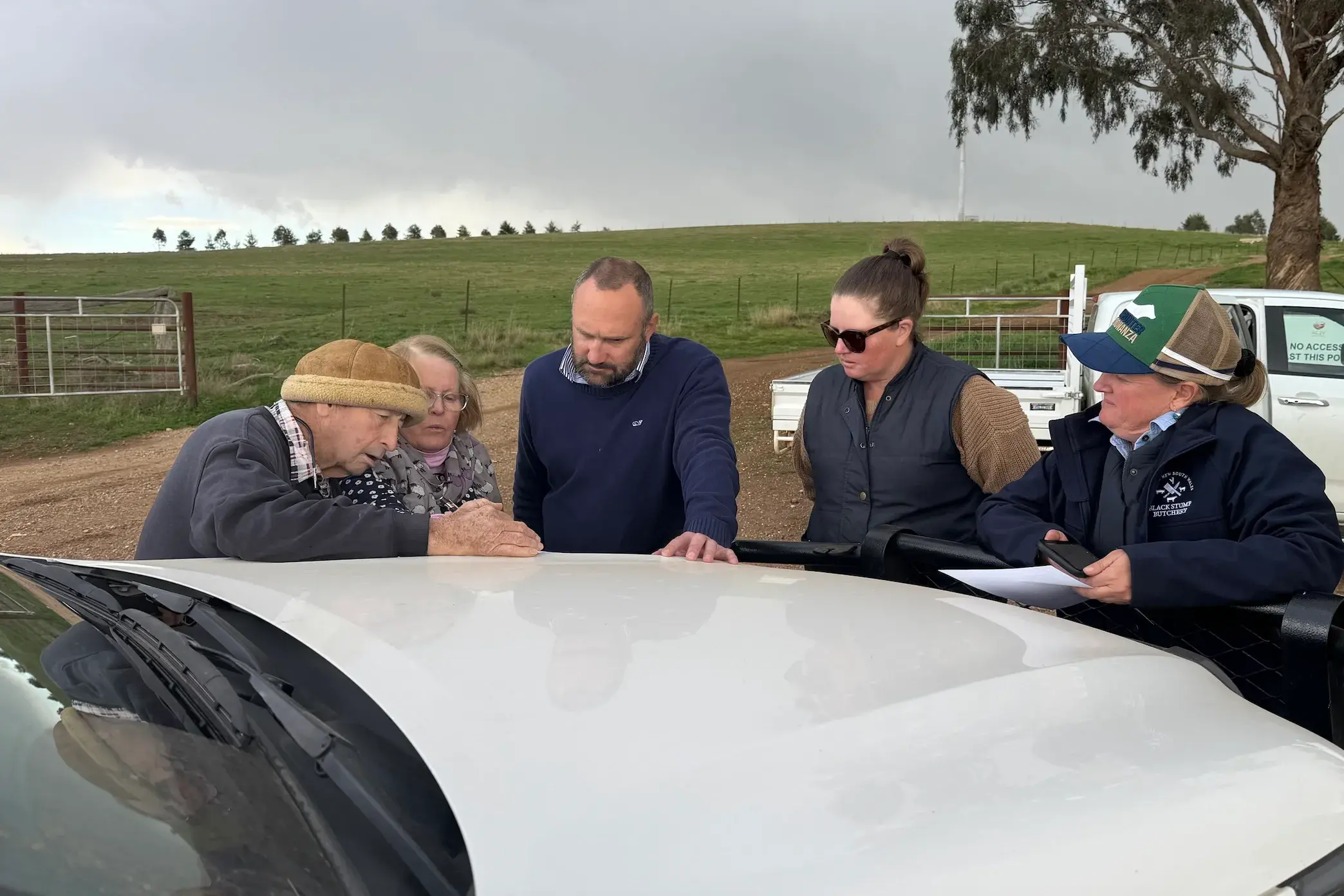 <p>Scott Barrett MLC meeting with locals at Merotherie Road last year. Photo: Scott Barrett MLC</p>\\n