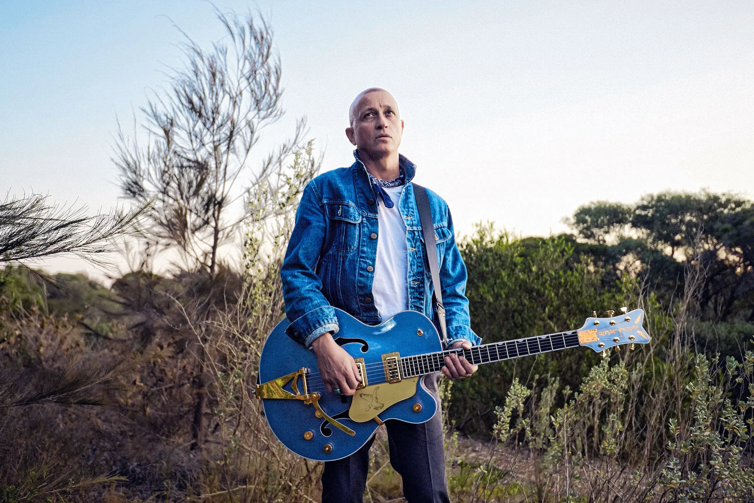 By Request, Diesel is playing Dubbo solo, from Rihanna to “Moon River”