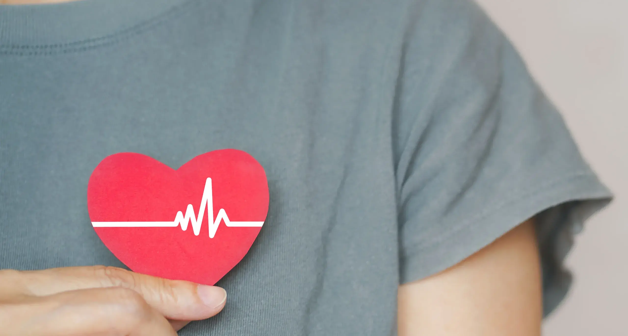 Major gaps miss women's heart attack risk and symptoms