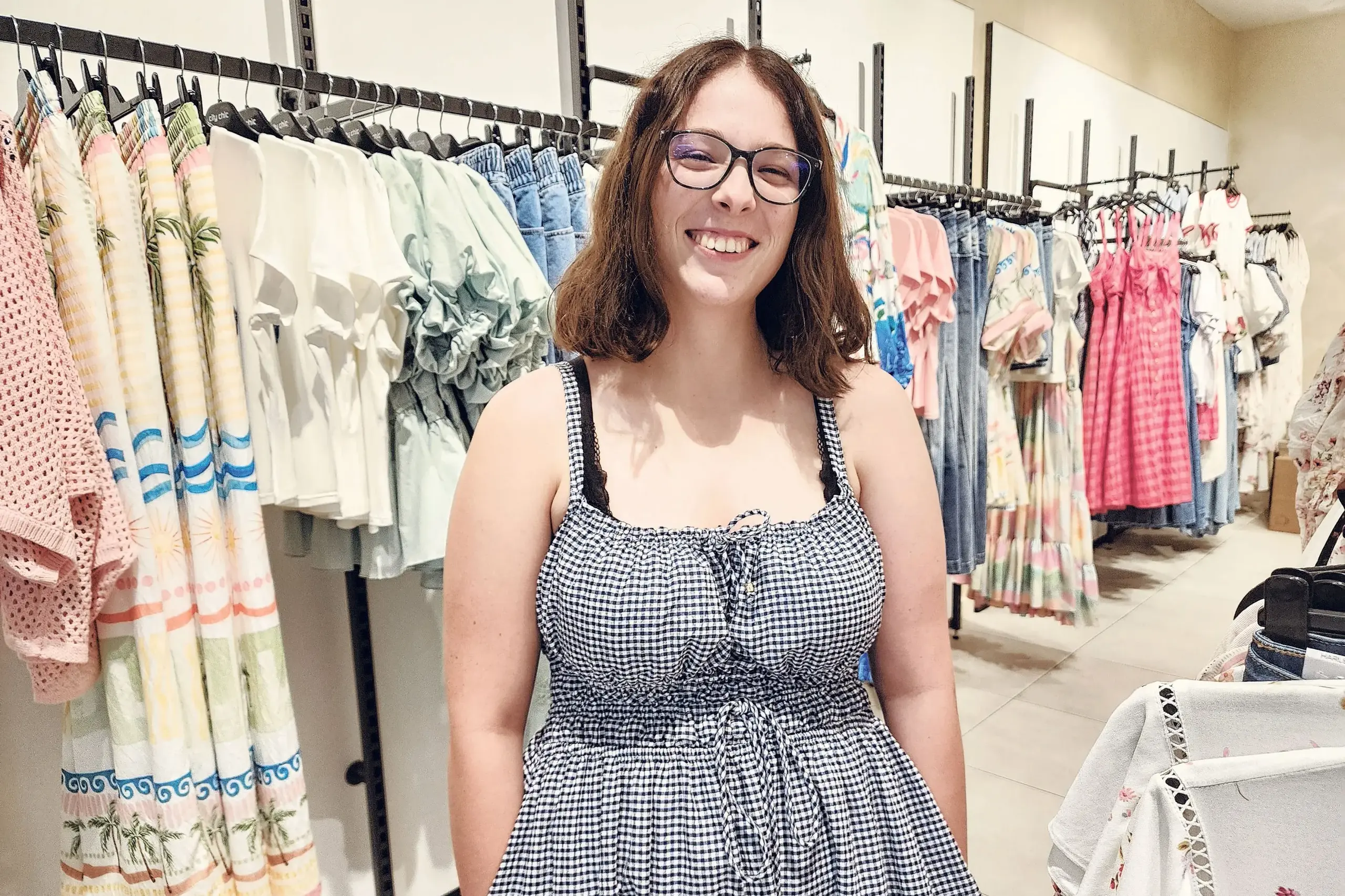 <p>Providing stylish clothes for all of the women in Dubbo, is the simple ambition of City Chic in the Orana Mall, Hannah Wells explained. Photo: Dubbo Photo News/Ken Smith</p>\\n