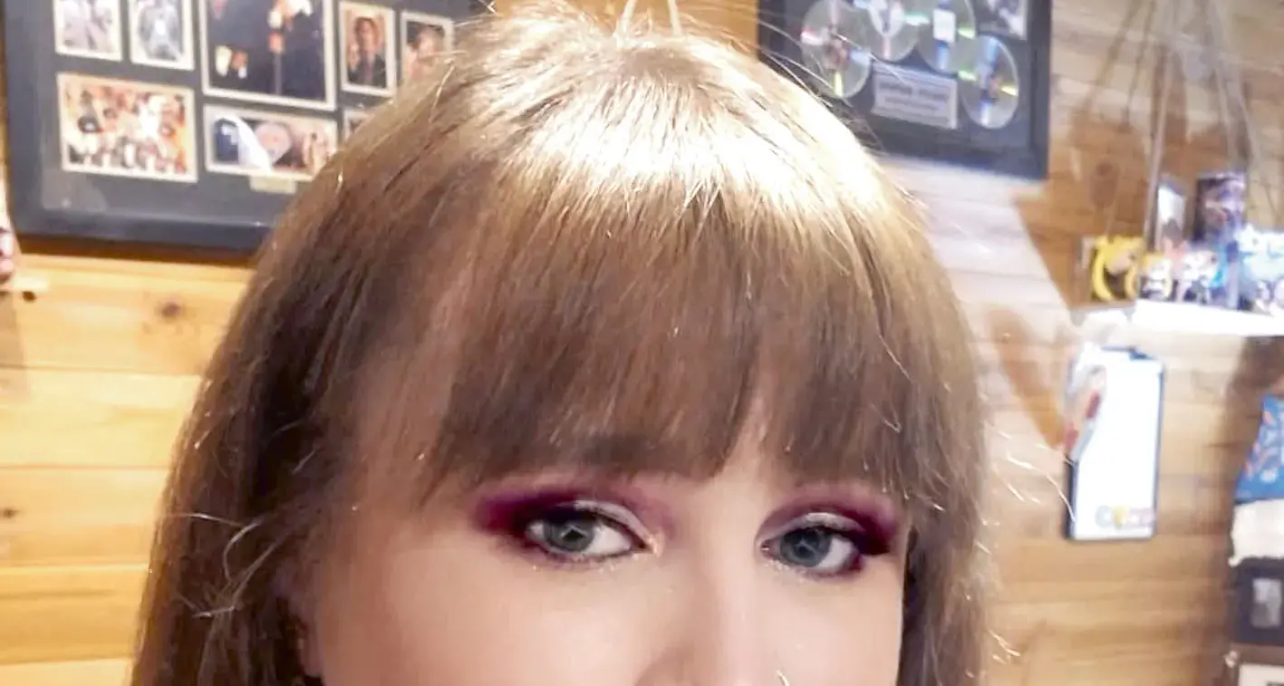 Page 3 Profile: Alexandra (Alex) Gartside