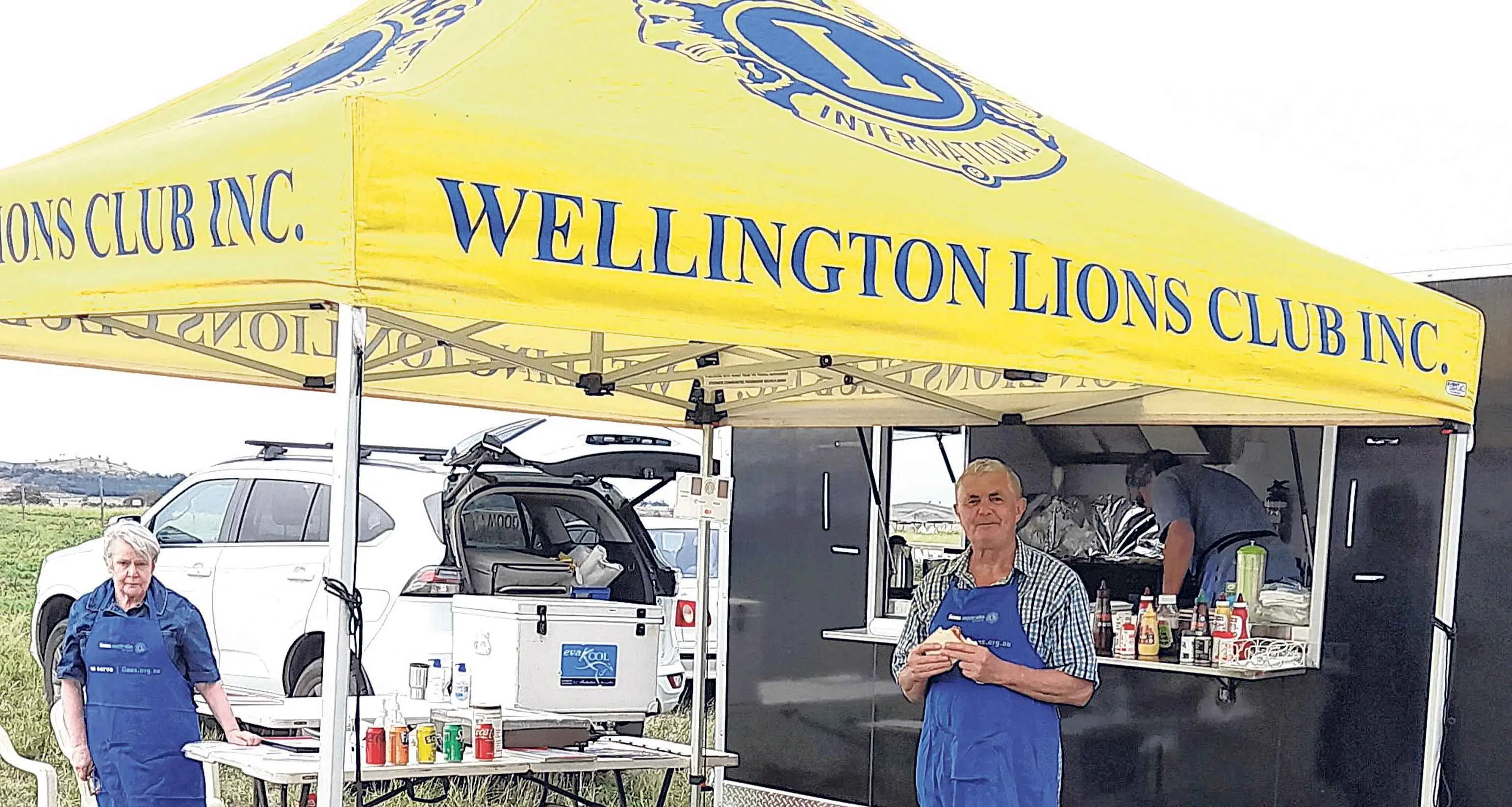 Free sausage sanga, as Wello Lions are out on birthday safari