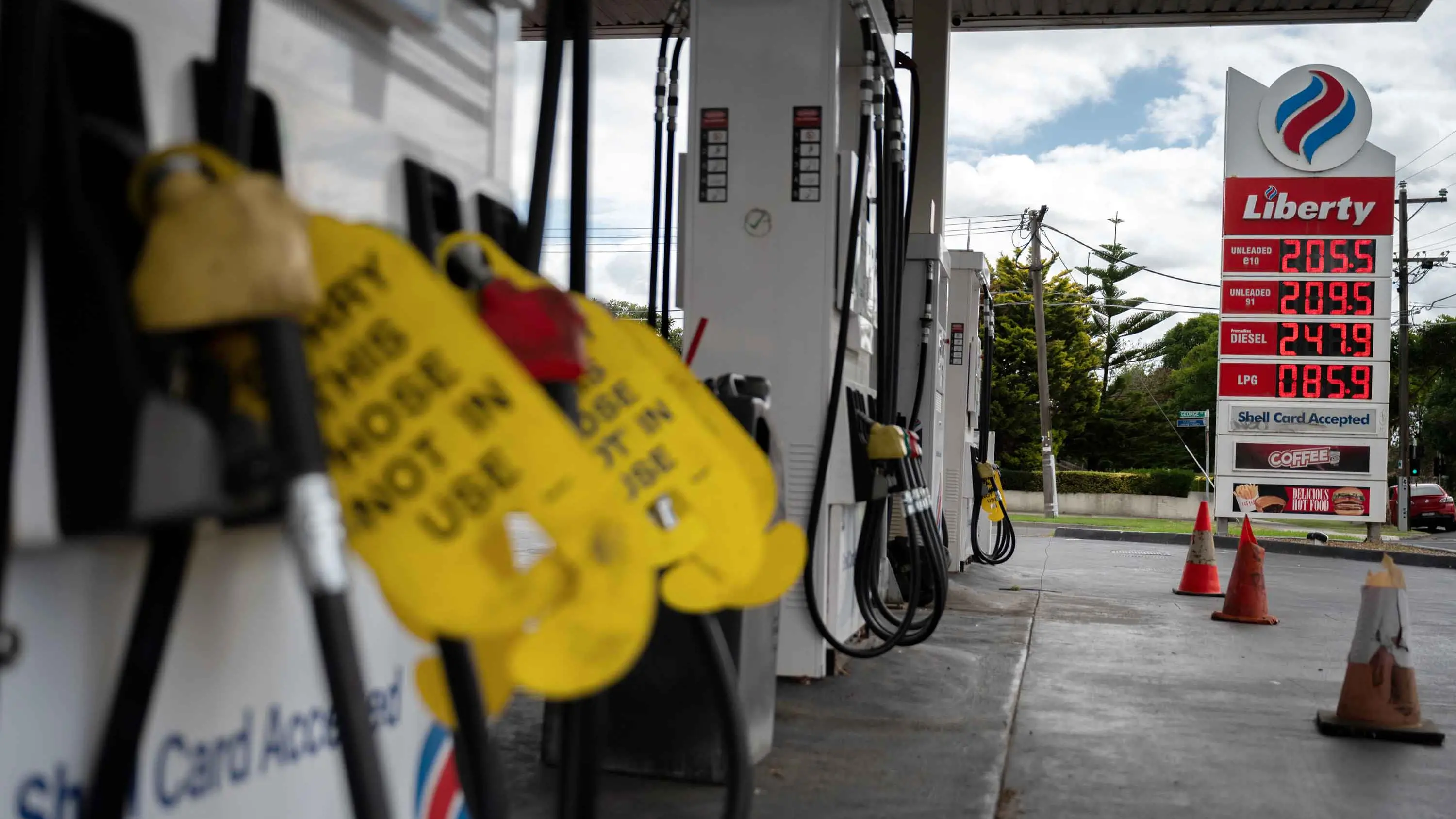 Motoring group puts brakes on city fuel ration push