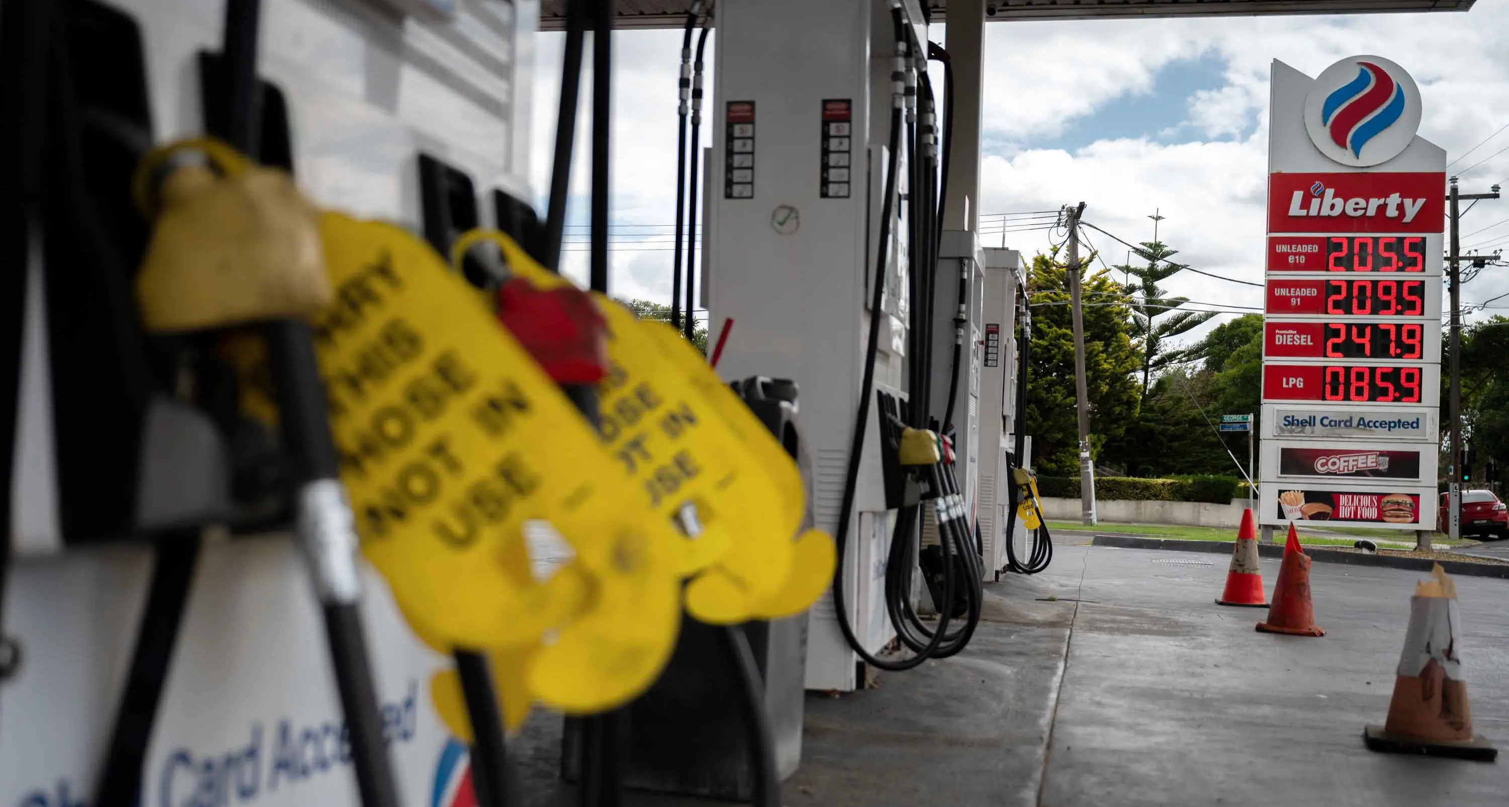 Motoring group puts brakes on city fuel ration push