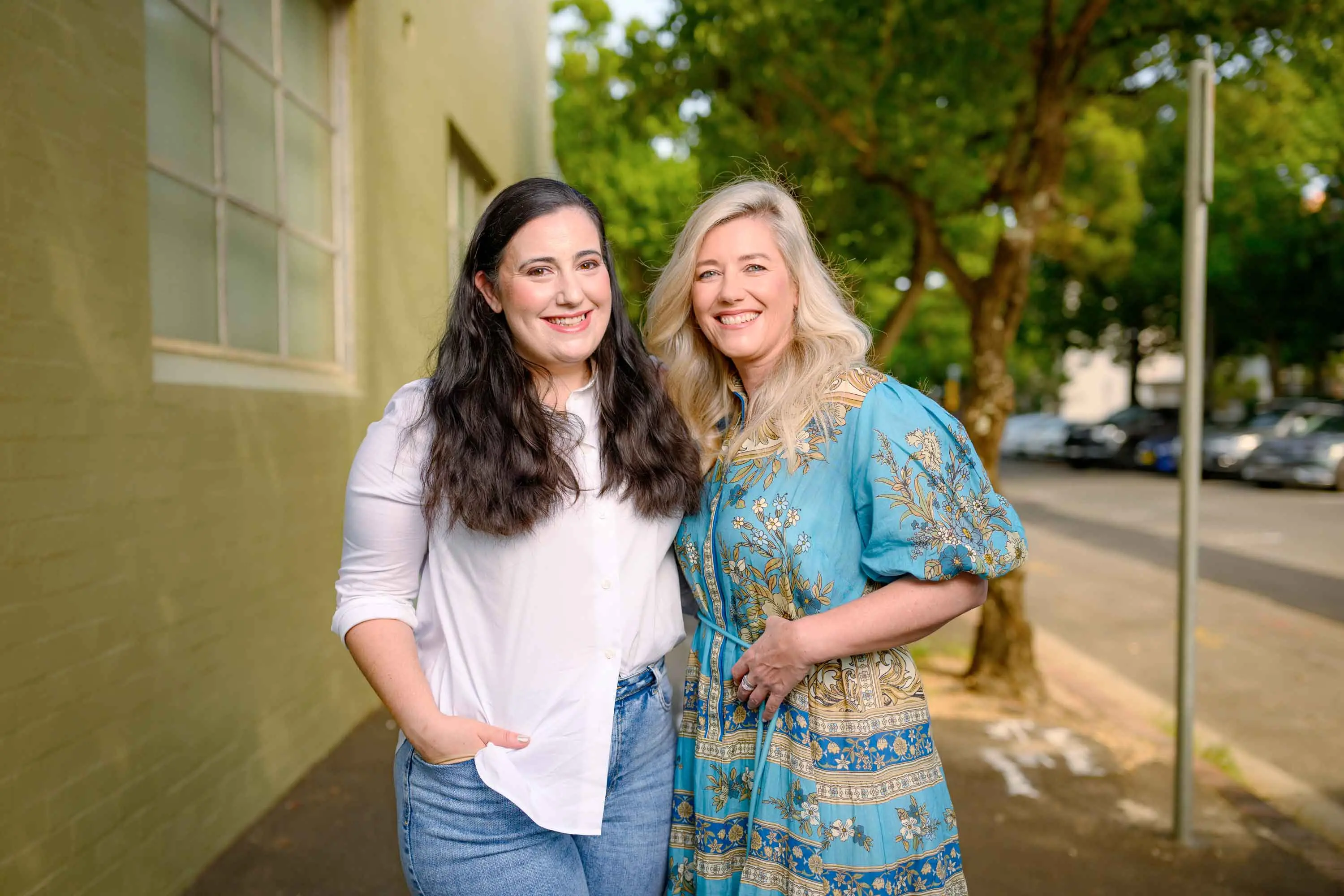 <p>New mum Maddi Granger, left, realised she was struggling and that she needed help. The regional NSW mother is pictured with CEO of Gidget Foundation Australia Arabella Gibson, right. Photo: AAP/George Chan</p>\\n