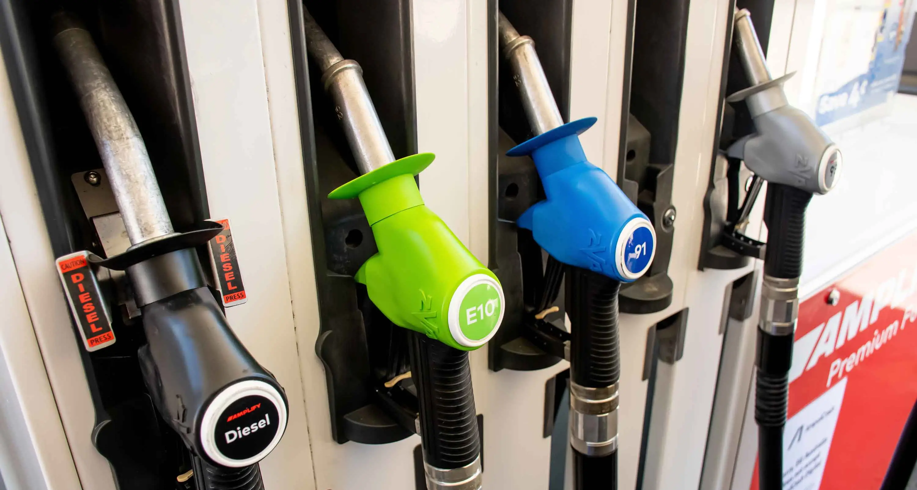 Australia locks in another month's worth of fuel supply