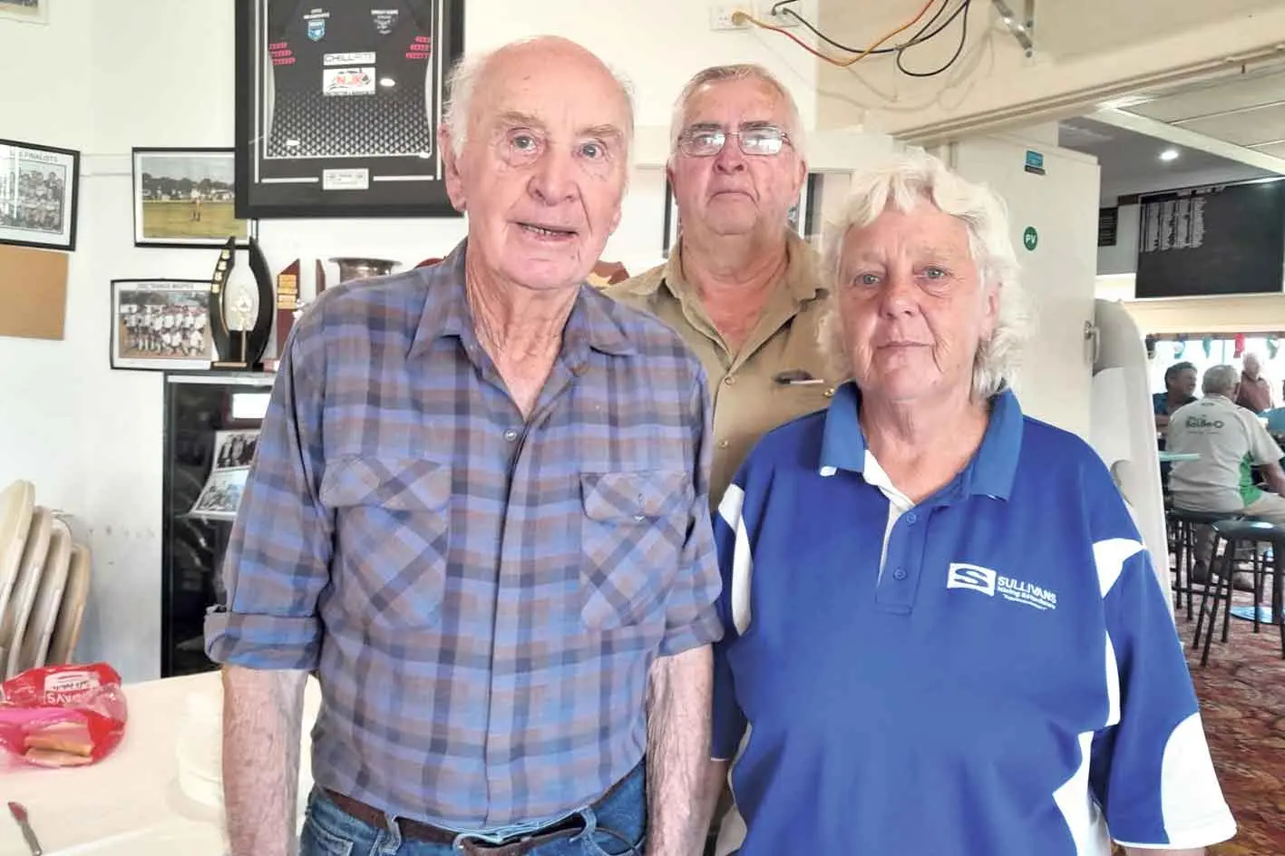 <p>Winners are grinners: Cliff Harris, Bret Young and Nancy Phillips. Photo: Kathleen Bennett</p>\\n