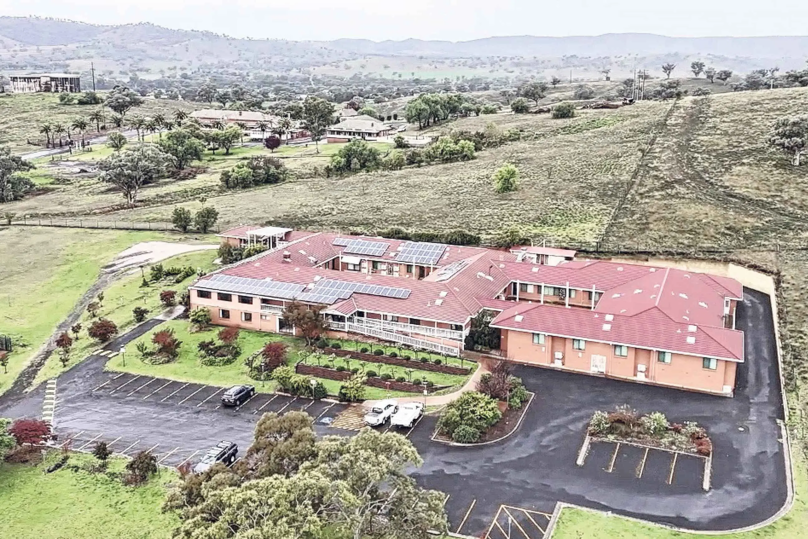 <p>The first Squadron Energy contractors have already moved into former aged care facility, Bellhaven. Photo: Supplied.</p>\\n