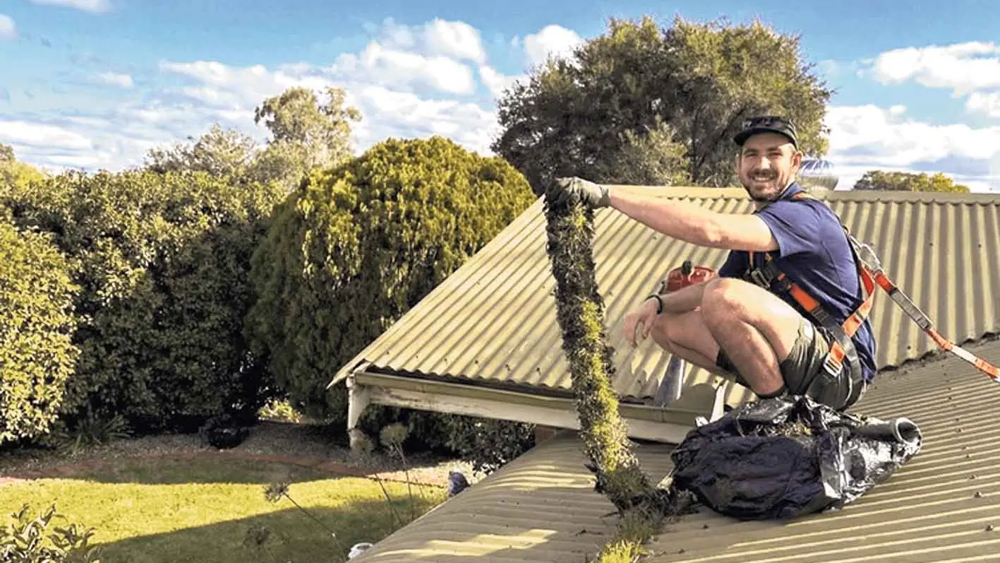 Wattle Cleaning takes the hard work out of maintaining gutters