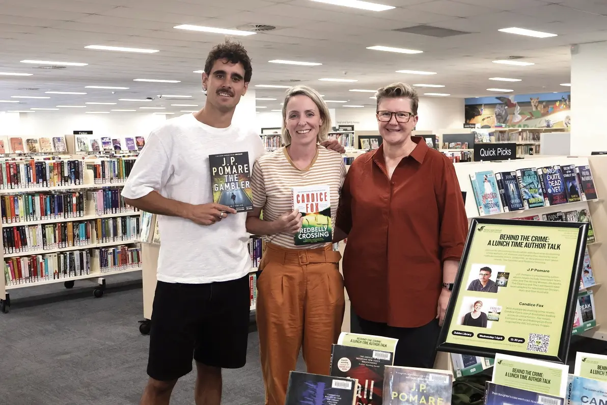 <p>Authors JP Pomare and Candice Fox visited Dubbo for a special lunchtime event. They\\'re pictured The authors with emcee Kim Goldsmith. Photo: Dubbo Regional Council</p>\\n