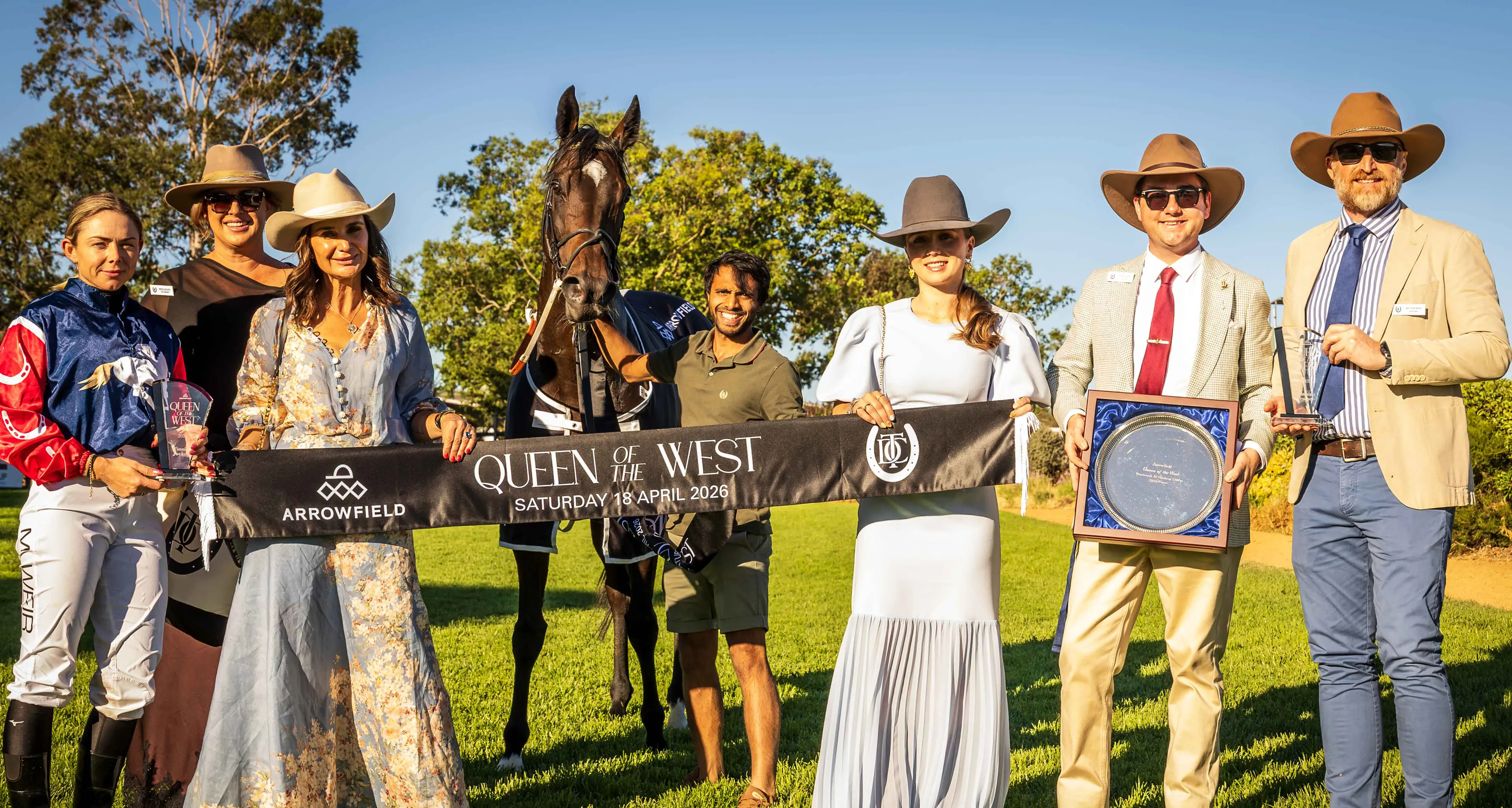 Late rails run gets “Play My Song” home in Queen Of The West race