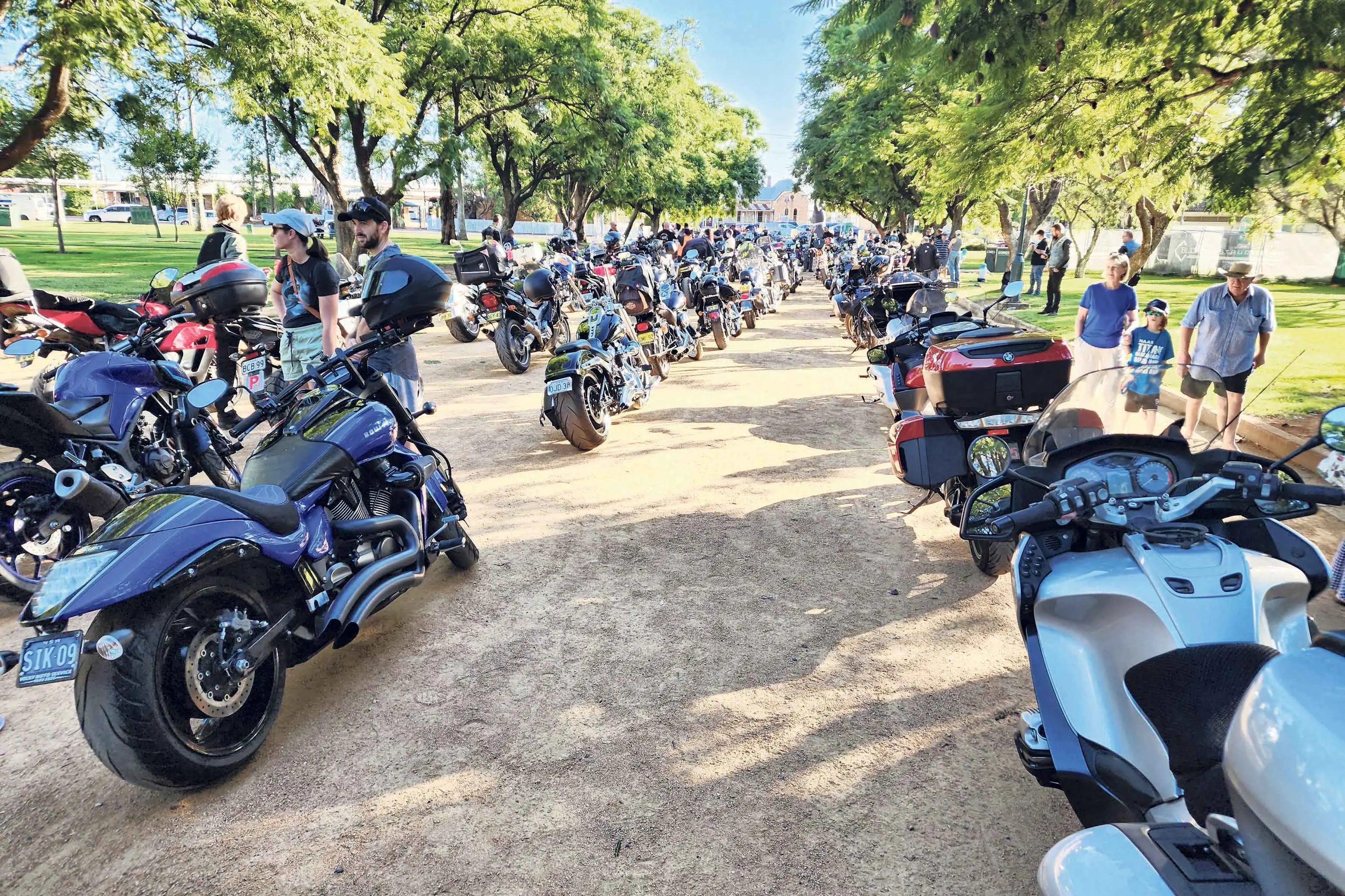 <p>It\\'s all in the numbers; the riding cohort that gathered at Victoria Park for the mental health awareness-raising Black Dog One-Dayer ride in Dubbo recently. Photo: Dubbo Photo News/Ken Smith.</p>\\n