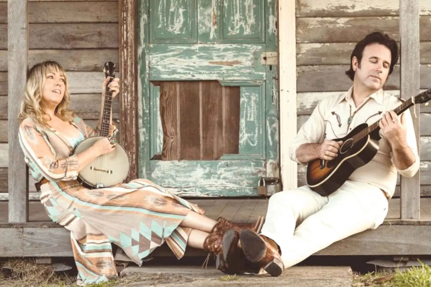 <p>Award-winning folk/country/blues pairing of Felicity Urquhart and Josh Cunningham. Photo: Tigreasha/Asha Kidd.</p>\\n