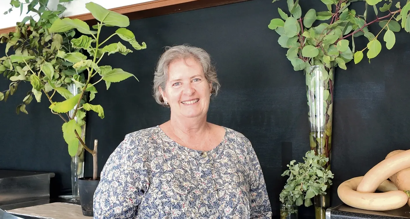 Dementia doula helps patients and families tackle the “long goodbye”