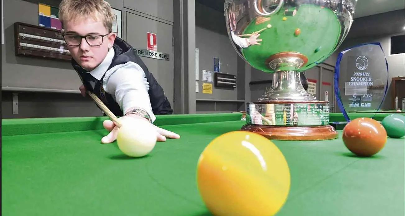 Young gun snooker star Max keeps on “potting” the black!