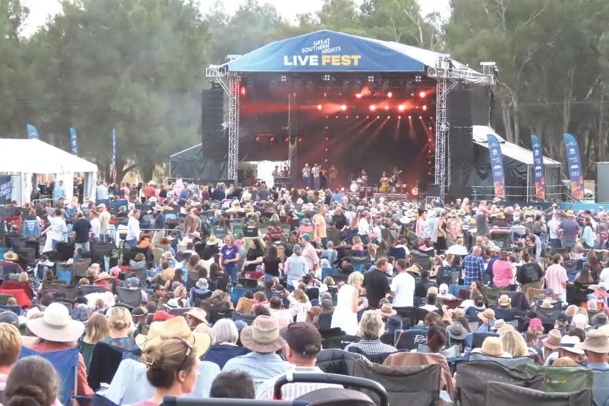 <p>View to the stage at Live Fest last Saturday night, May 2, in Dubbo. Photo: Dubbo Photo News. </p>\\n