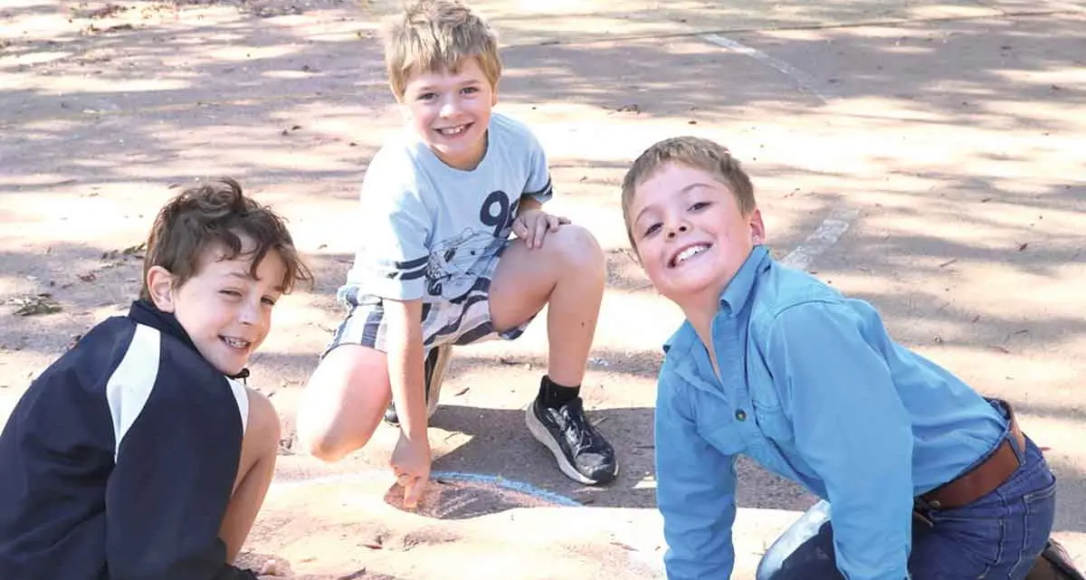Doin' it for Dolly: Narromine Public School spreads kindness message
