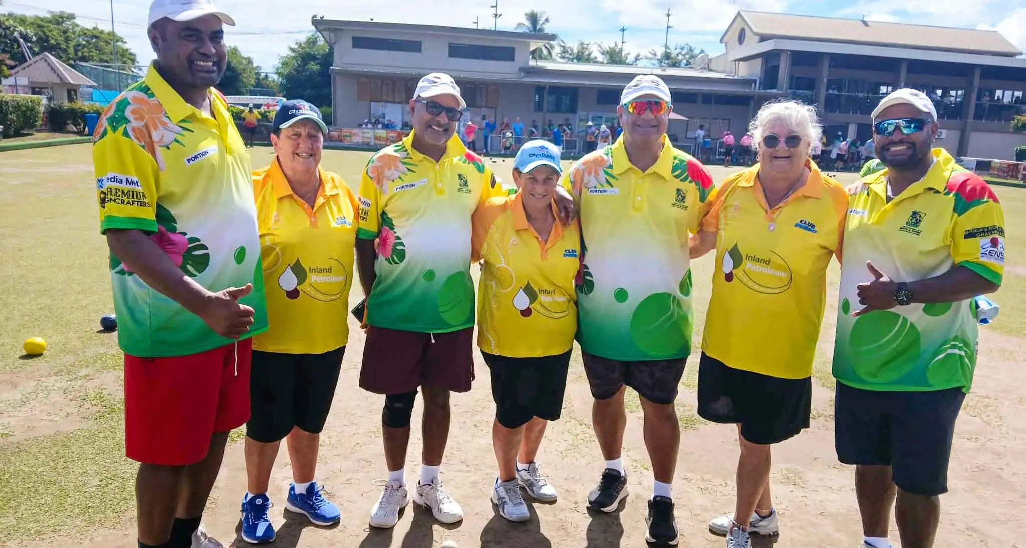 Roos' News: Keenan and Cox earn a win in women's minor pairs championship
