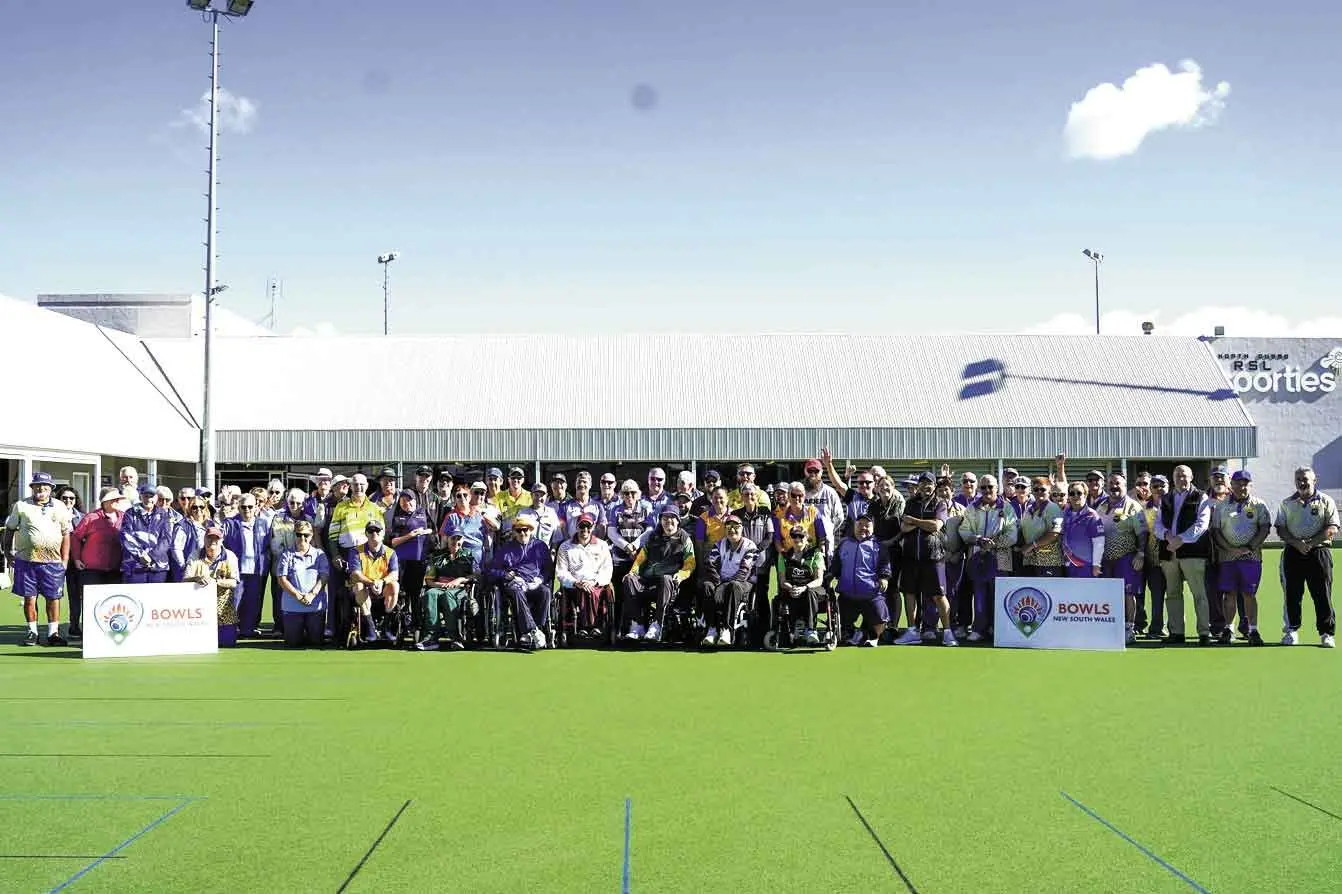 <p>Para players and volunteers in Dubbo late last month. Photo: Bowls NSW</p>\\n