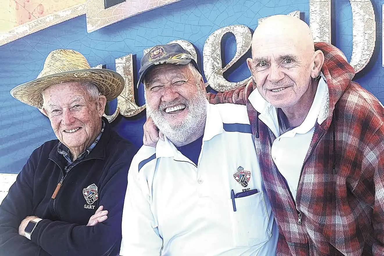 <p>Garry Huggins, veteran Eric Satchell, and \\u201CLucky Leo\\u201D Balstad at Dubbo RSL Combination Bowls this week. Photo: Supplied. </p>\\n