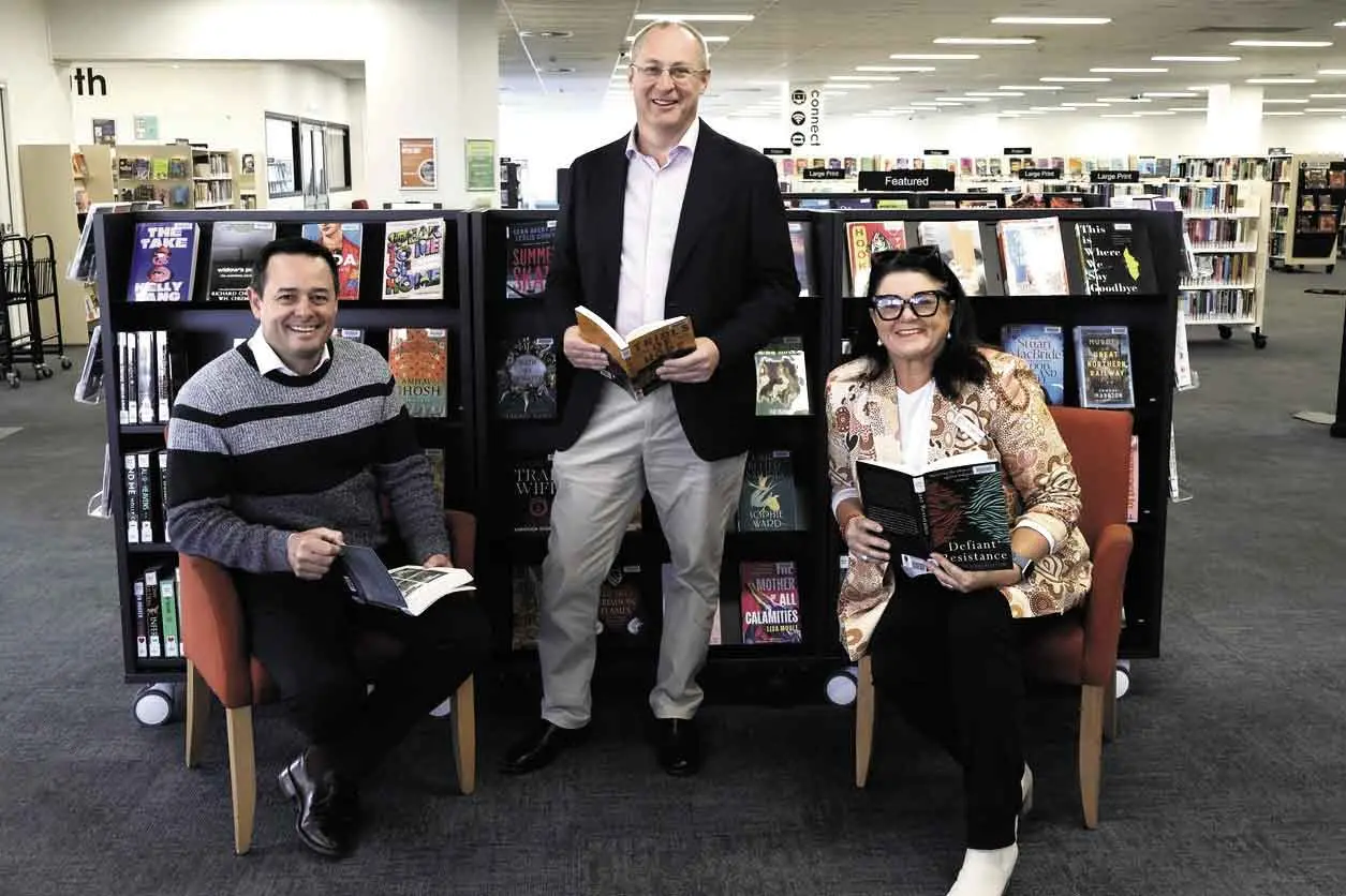 <p>Mayor Josh Black and councillors Matt Wright and Jen Cowley at the Macquarie Regional Library Dubbo branch. Photo: DRC</p>\\n