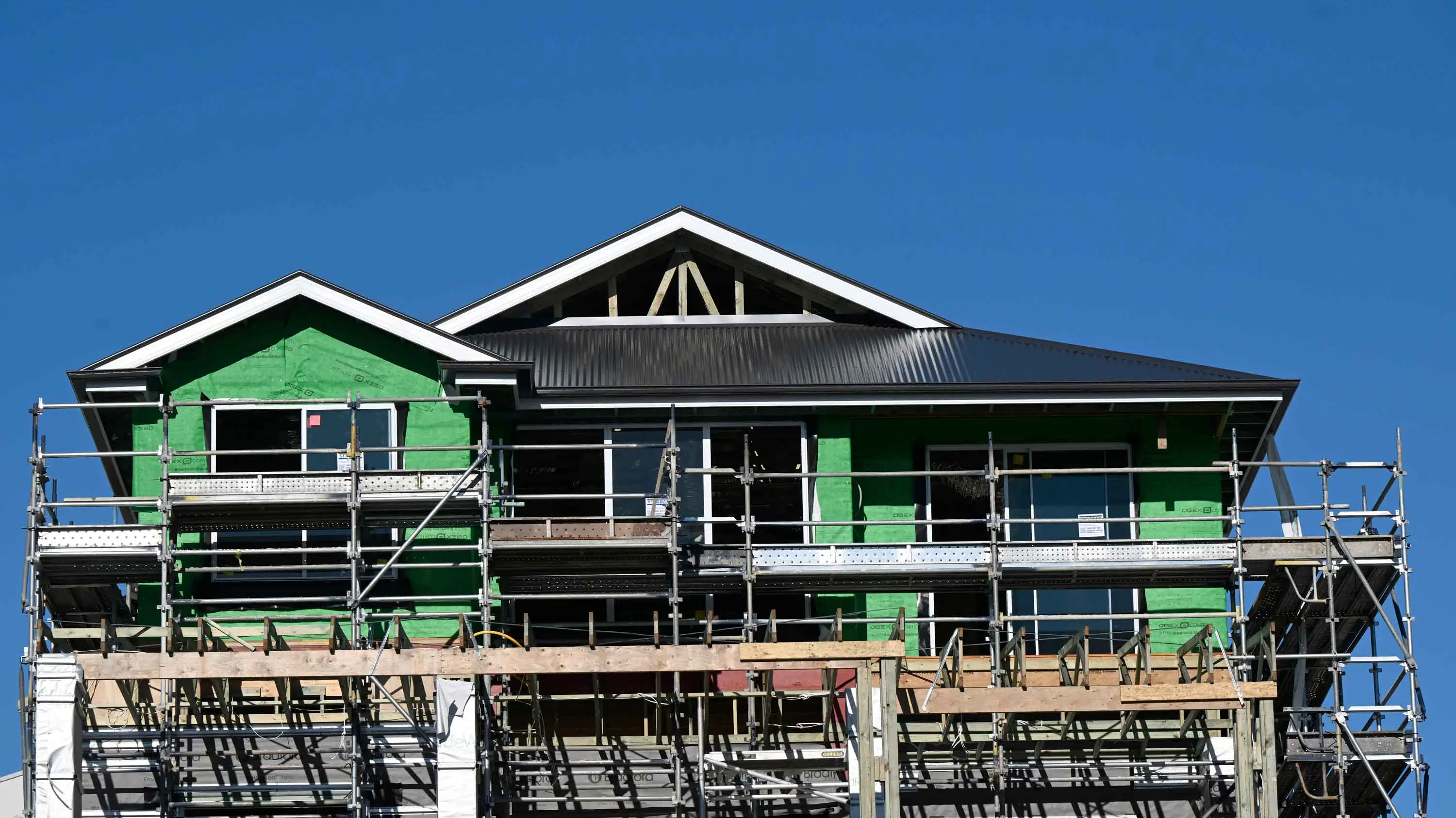 Housing approvals rebound, but still behind targets