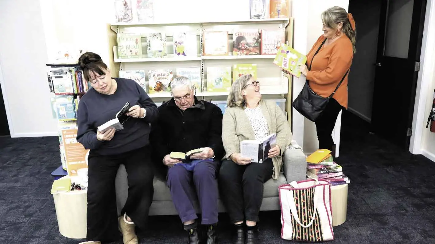 Reading relay celebrates books during library open day