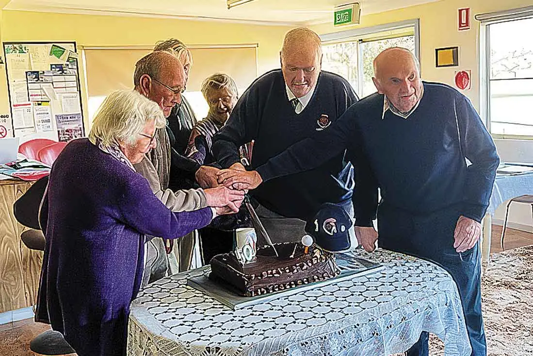 <p>Original members of Yeoval Golf Club cut the celebratory cake: Kim Job, Barry Mostyn, Keven Owens and Les Tremain. Photo: Supplied</p>\\n