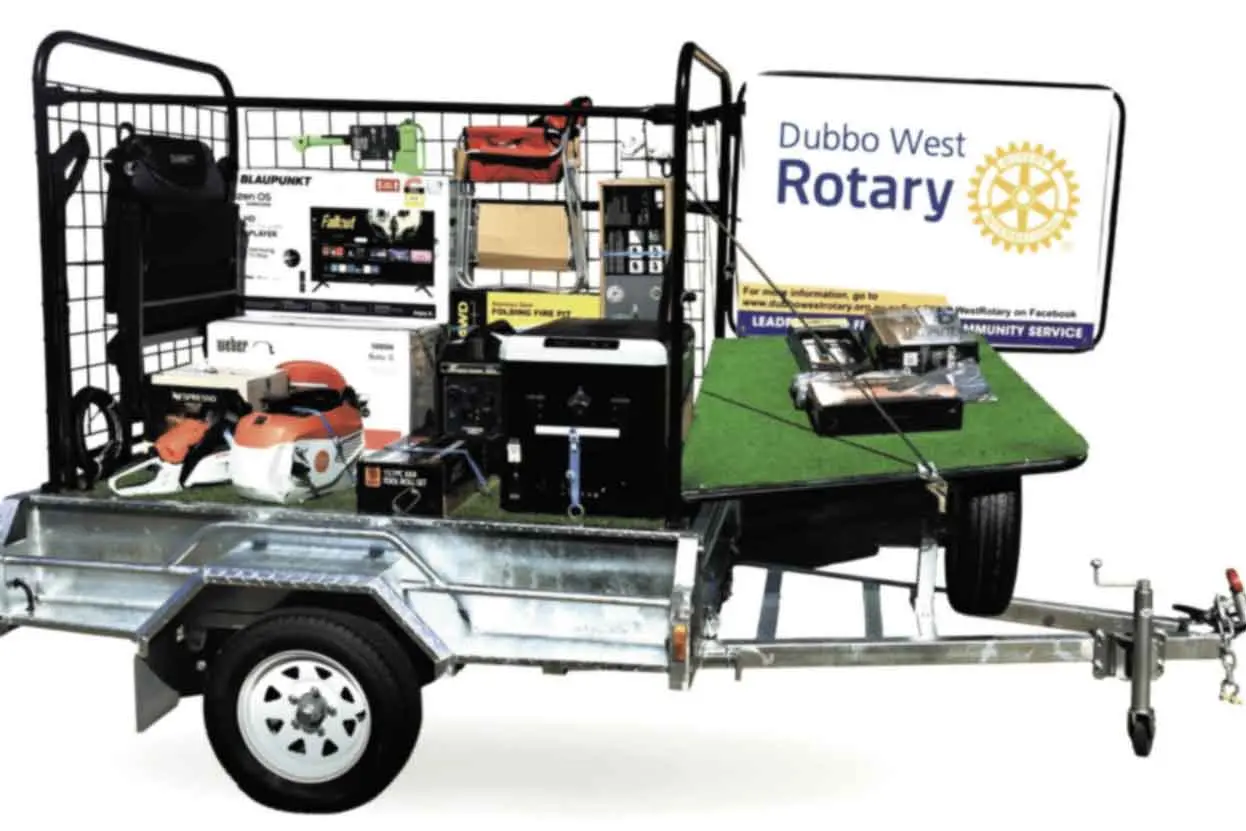 <p>Christmas is coming! Get your raffle tickets from Dubbo West Rotary. Photo: Supplied</p>\\n
